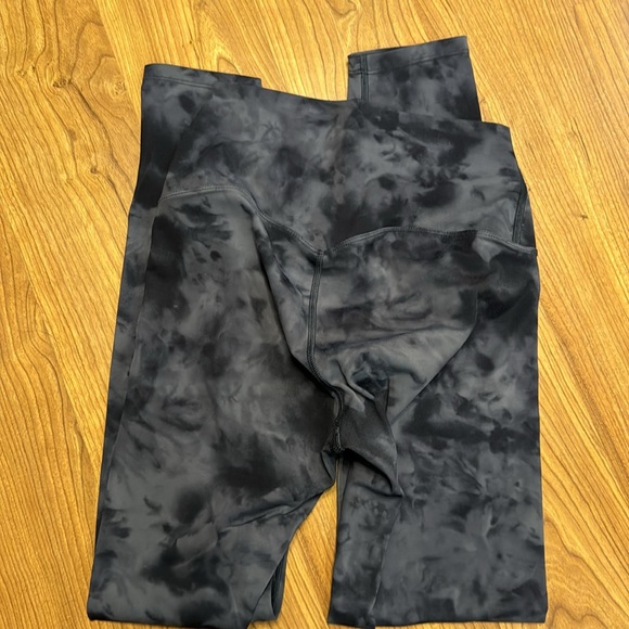 2 pairs of leggings - Picture 6 of 6